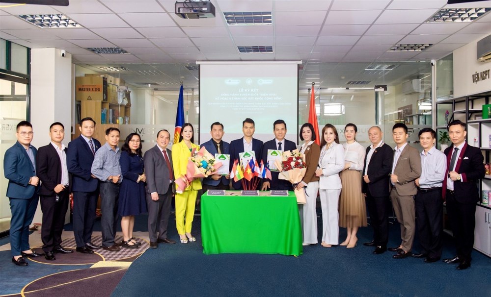 BUỔI LỄ HỢP TÁC KÝ KẾT ĐỒNG HÀNH CỦA CTY CÙNG VIỆN NGHIÊN CỨU & PHÁT TRIỂN CÔNG NGHỆ CHĂM SÓC SỨC KHOẺ CỘNG ĐỒNG